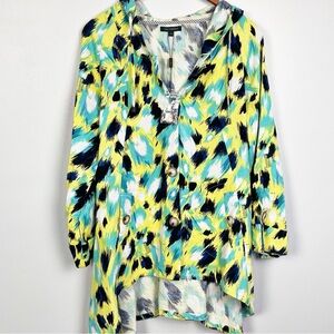 NWT For Cynthia Lightweight Abstract Print Button Front Top Linen Blend– Large